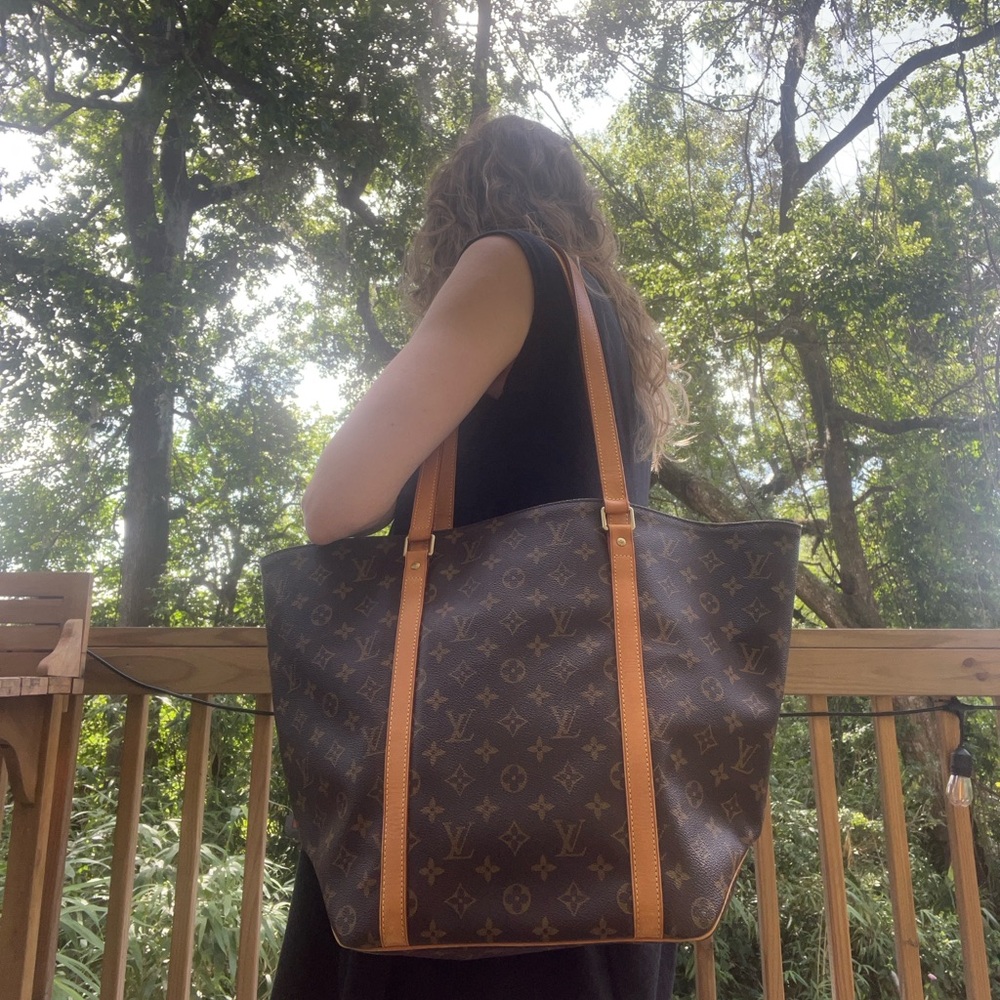 Louis Vuitton Authentic Vintage Shopping Sac